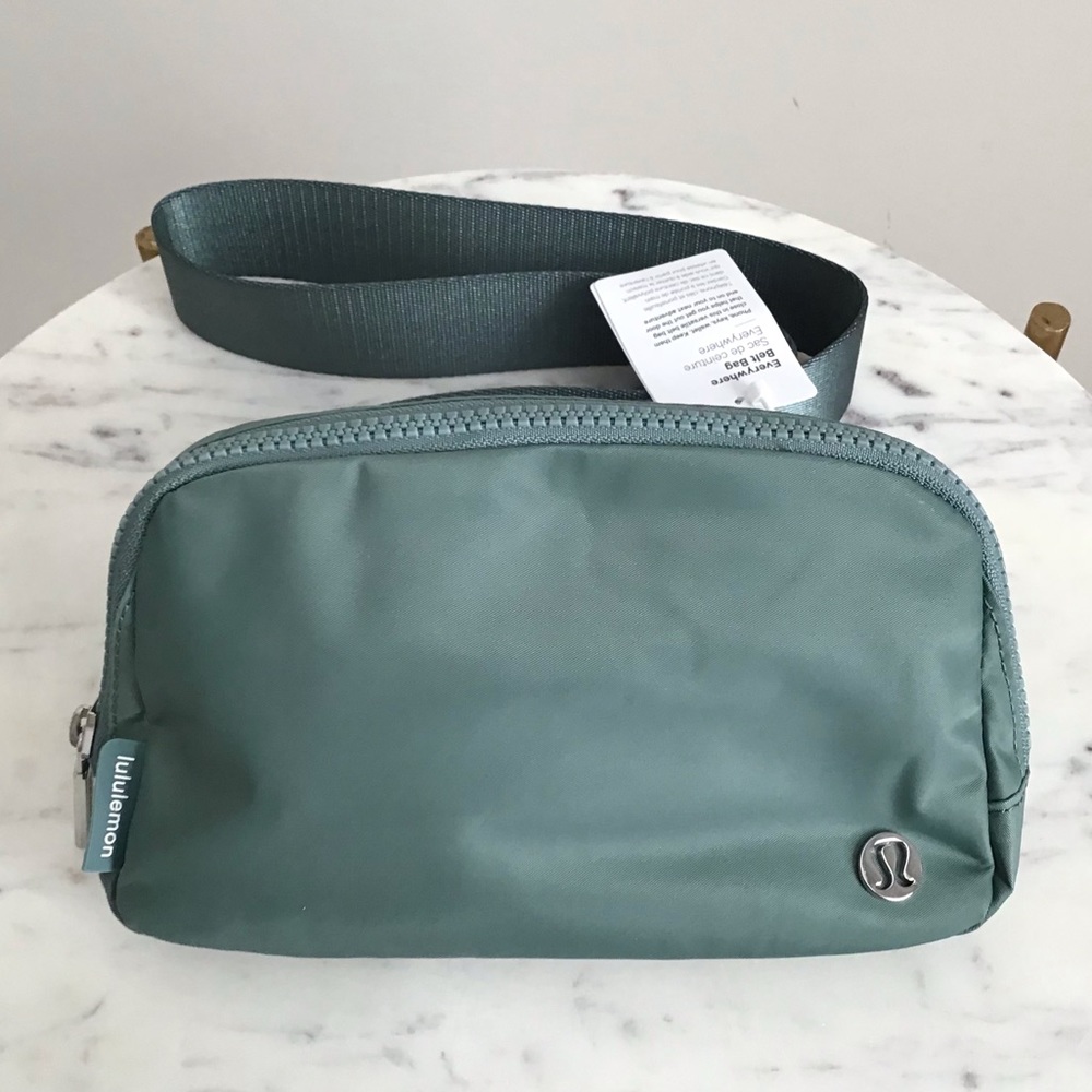Lululemon Everywhere Belt Bag New With Tag - Picture 7 of 12